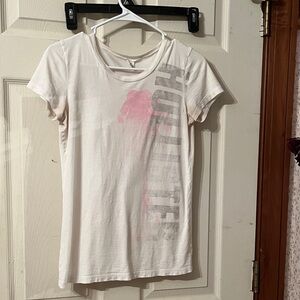Y2K Hollister Cream Tee with Pink and Gray Logo